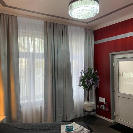 Exklusive Stadtwohnung Am Elbradweg: Best-Preis-Fewo Rathausblick 1 Fuer Max. 3 Pers. Inkl. Wlan, Prime Video & Self Check-In ヴィッテンベルゲ エクステリア 写真
