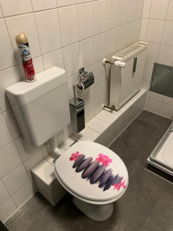 Exklusive Stadtwohnung Am Elbradweg: Best-Preis-Fewo Rathausblick 1 Fuer Max. 3 Pers. Inkl. Wlan, Prime Video & Self Check-In ヴィッテンベルゲ エクステリア 写真