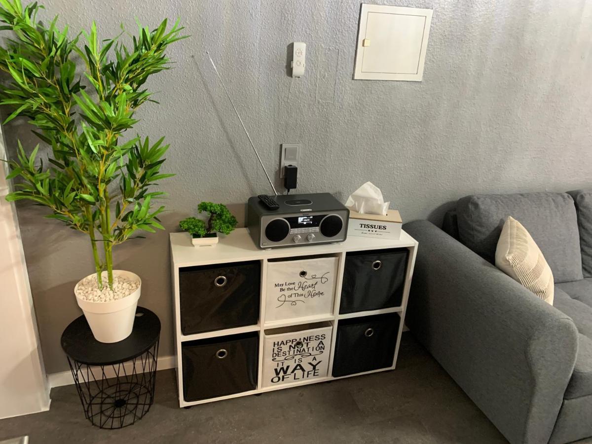 Exklusive Stadtwohnung Am Elbradweg: Best-Preis-Fewo Rathausblick 1 Fuer Max. 3 Pers. Inkl. Wlan, Prime Video & Self Check-In ヴィッテンベルゲ エクステリア 写真